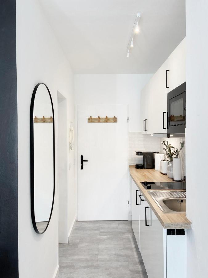 Seaside Rooms - Zentrales Design-Apartment Mit Balkon & Parkplatz - 2 Minuten Zum Strand ทิมเมนดอร์เฟอร์ ชตรันด์ ภายนอก รูปภาพ