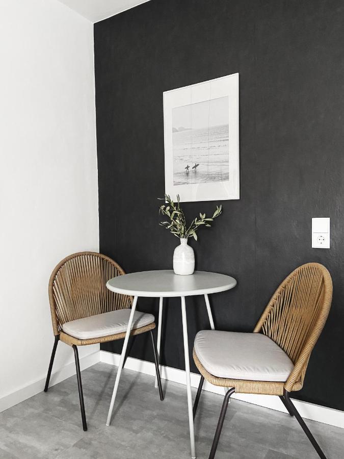 Seaside Rooms - Zentrales Design-Apartment Mit Balkon & Parkplatz - 2 Minuten Zum Strand ทิมเมนดอร์เฟอร์ ชตรันด์ ภายนอก รูปภาพ